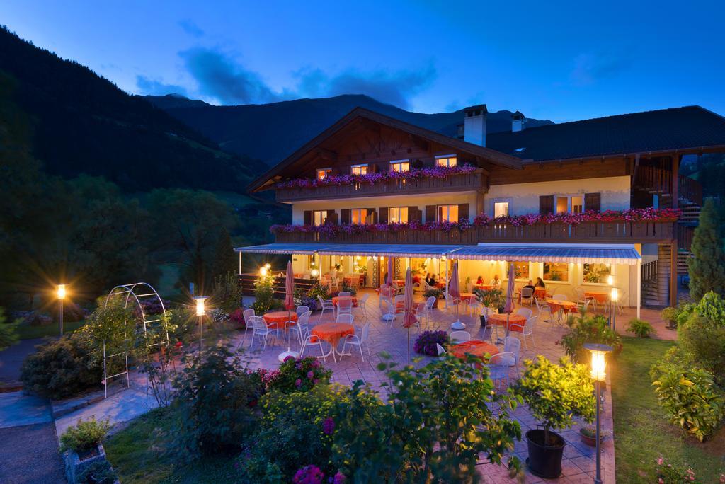Hotel Klotz San Leonardo in Passiria Exterior photo